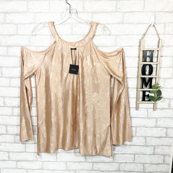 BKE Boutique Satin cold shoulder top size Medium - Picture 2 of 16